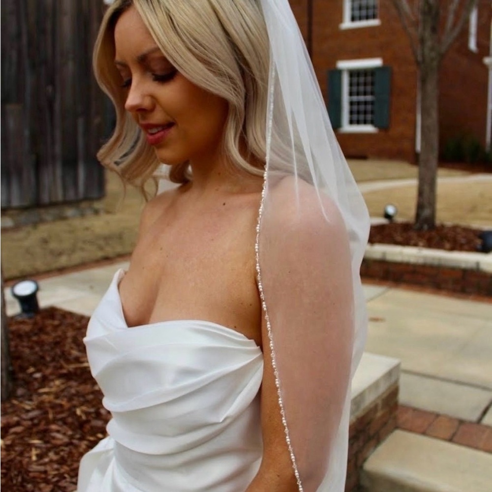 Elegant Wedding Beaded Veil